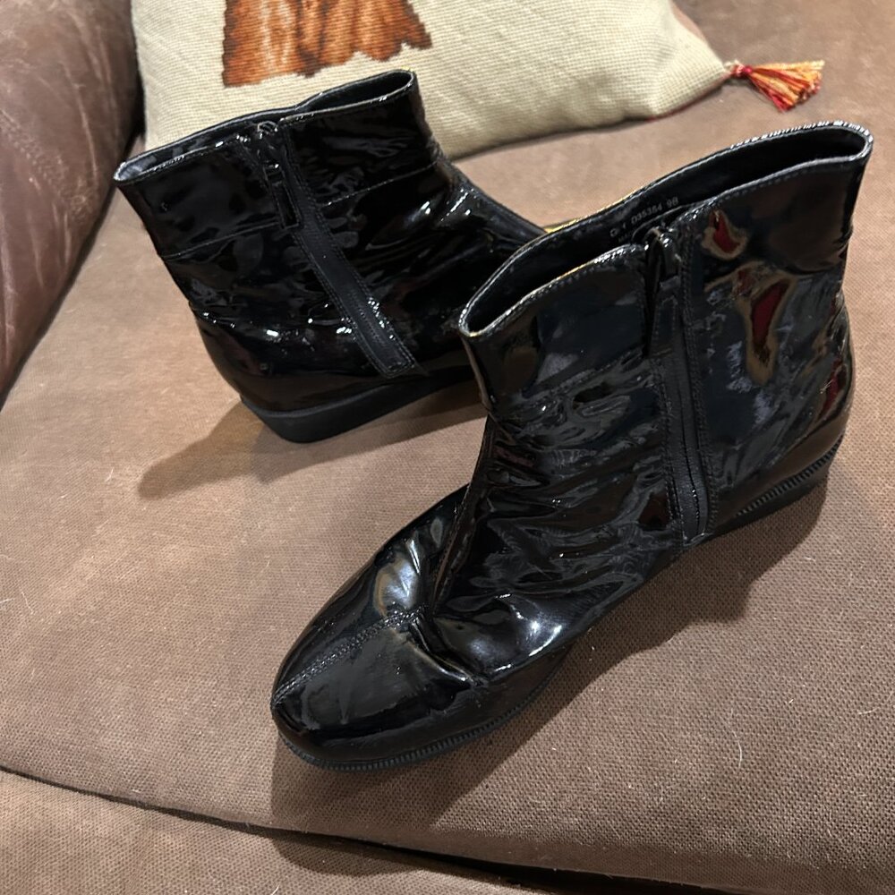 Nike Air Black Patent Leather Booties Ladies Size 9 - Picture 3 of 8